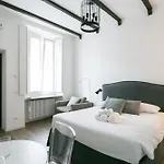 Navigli - Via Vigevano Apartamento *