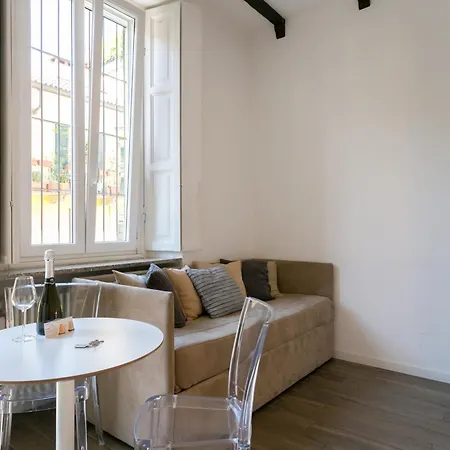 Apartmán Navigli - Via Vigevano Milán