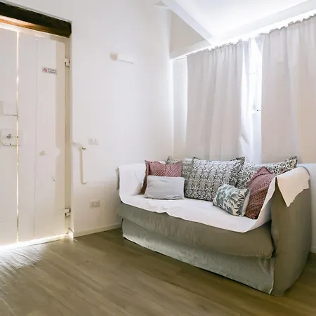 Apartmán Navigli - Via Vigevano *