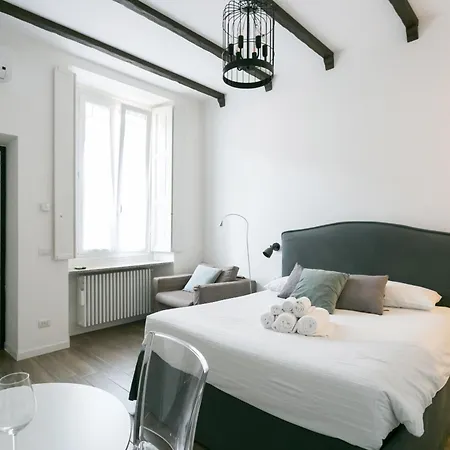 Navigli - Via Vigevano Apartment *